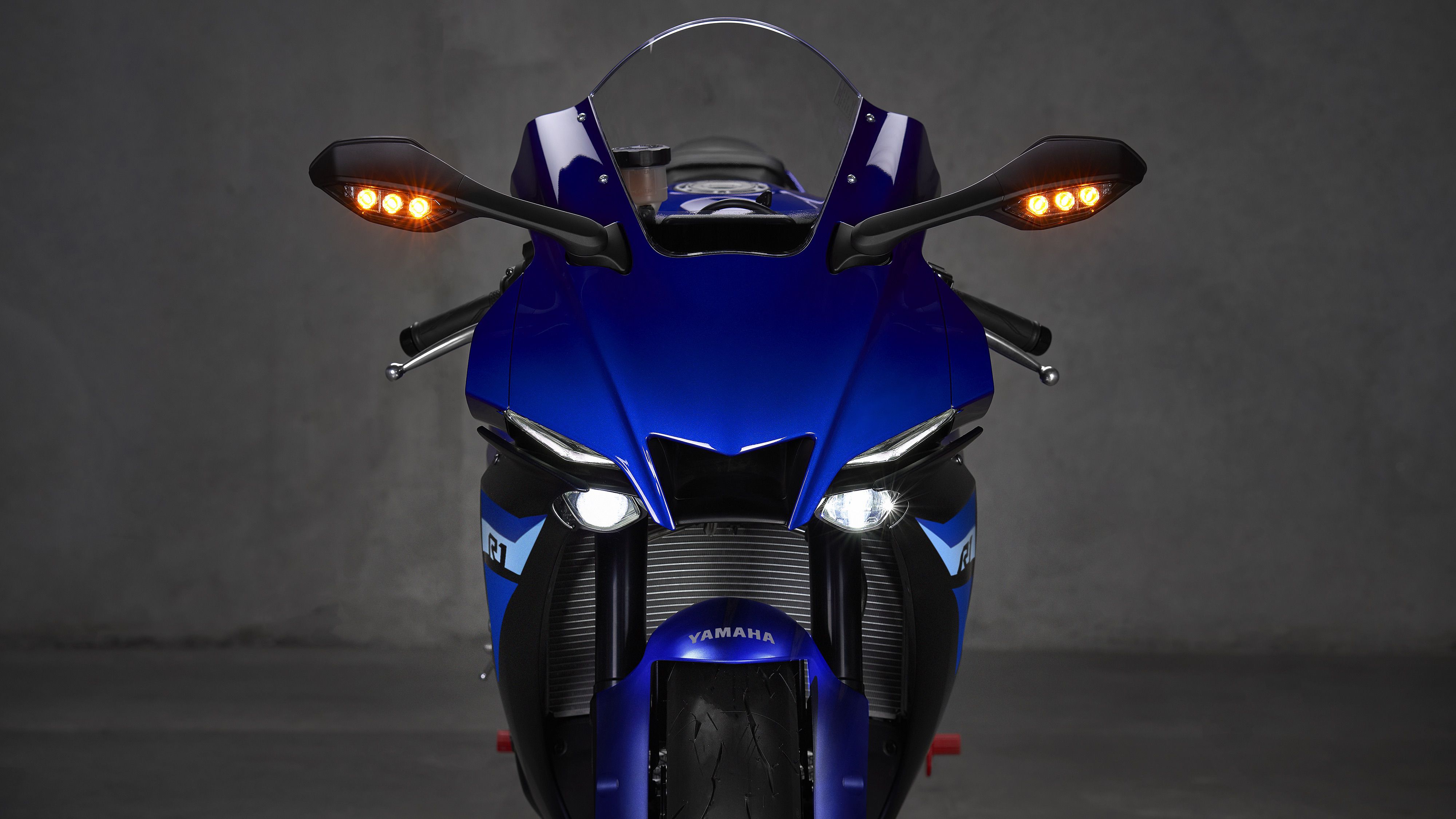 Yamaha R1 2024