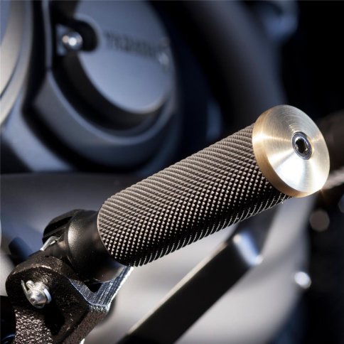 Custom-Fußrasten für den Fahrer, XV950