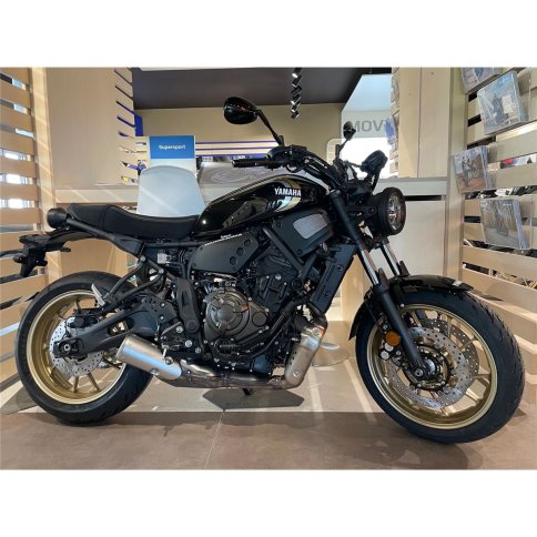 YAMAHA XSR 700 / Gebrauchtfahrzeug - 2414 Km